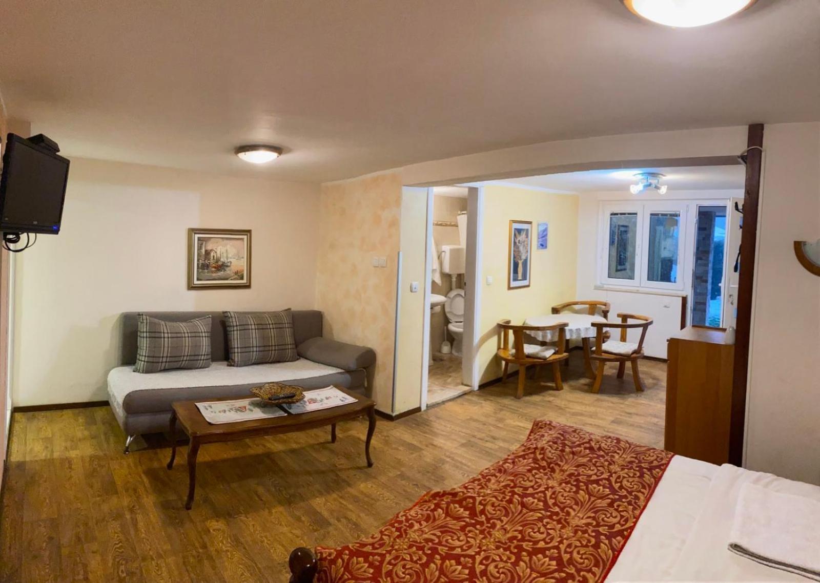 Villa Bozovic Zlatibor Bilik gambar